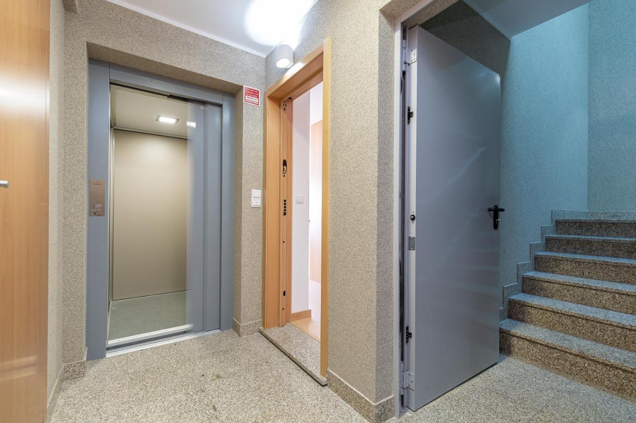 Feel Corporate Housing Marques Apartment Porto Bagian luar foto